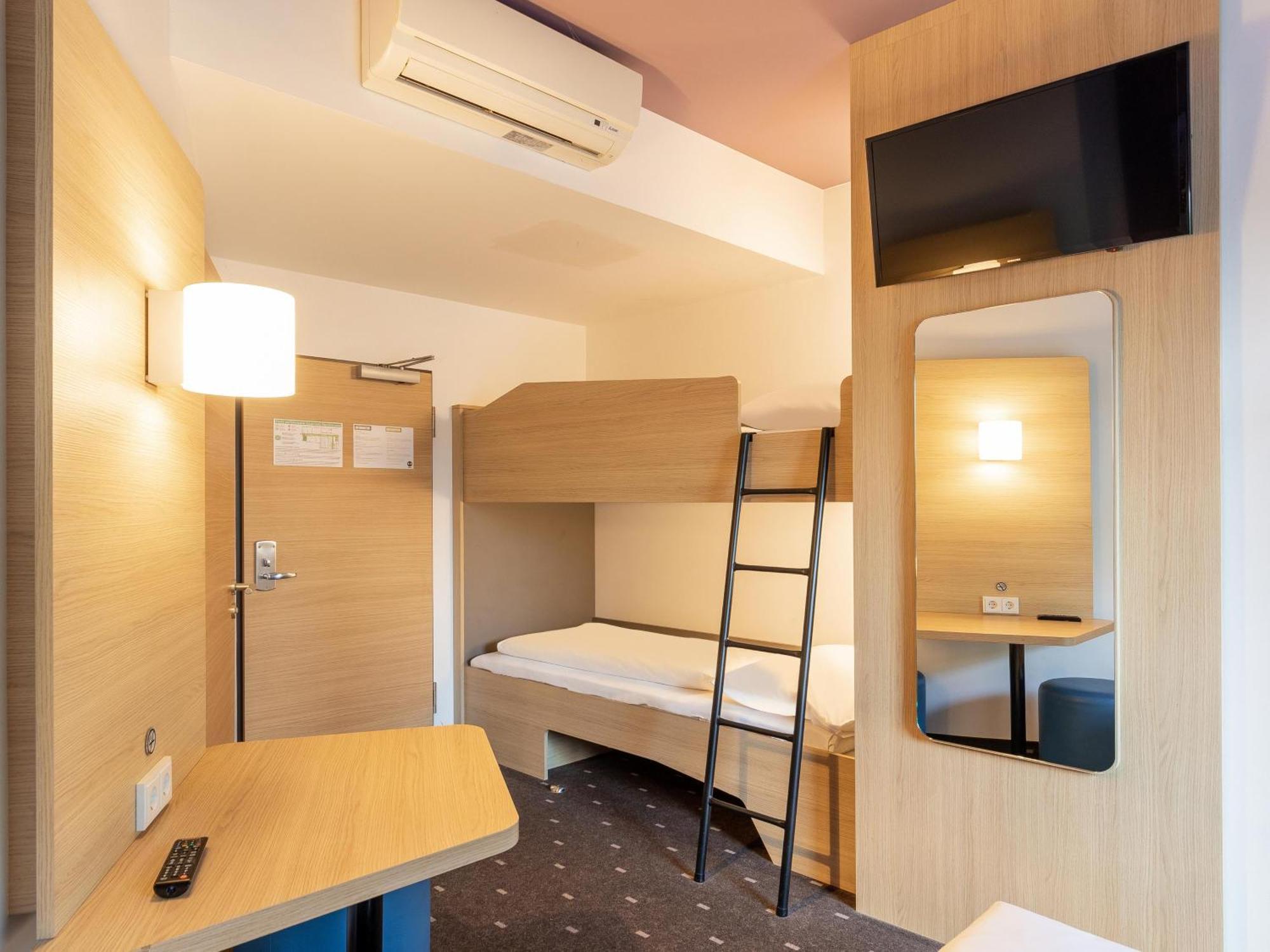 B&B Hotel Duesseldorf-Airport Extérieur photo