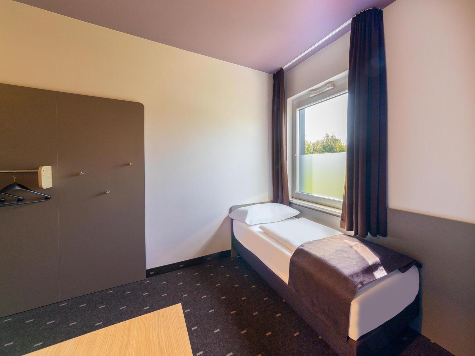 B&B Hotel Duesseldorf-Airport Extérieur photo